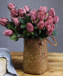 Artificial flowers are a better alternative to real flowers.
